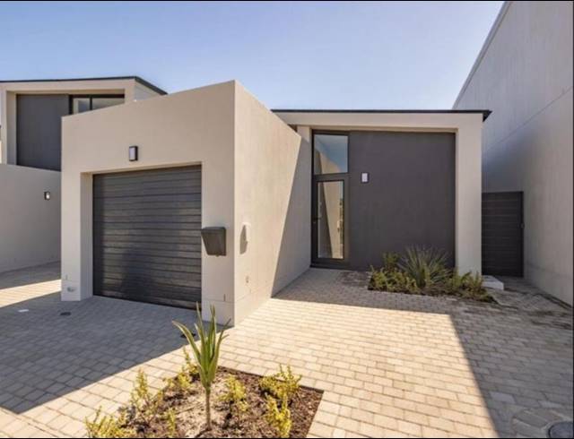 2 BEDROOM SIMPLEX FOR SALE IN HAASENDAL